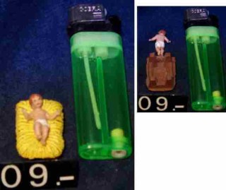 09 NIÑO JESUS CON CUNA RESINA